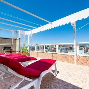 https://rentandhomes-los-boliches-penthouse-beach.es-andalucia.com